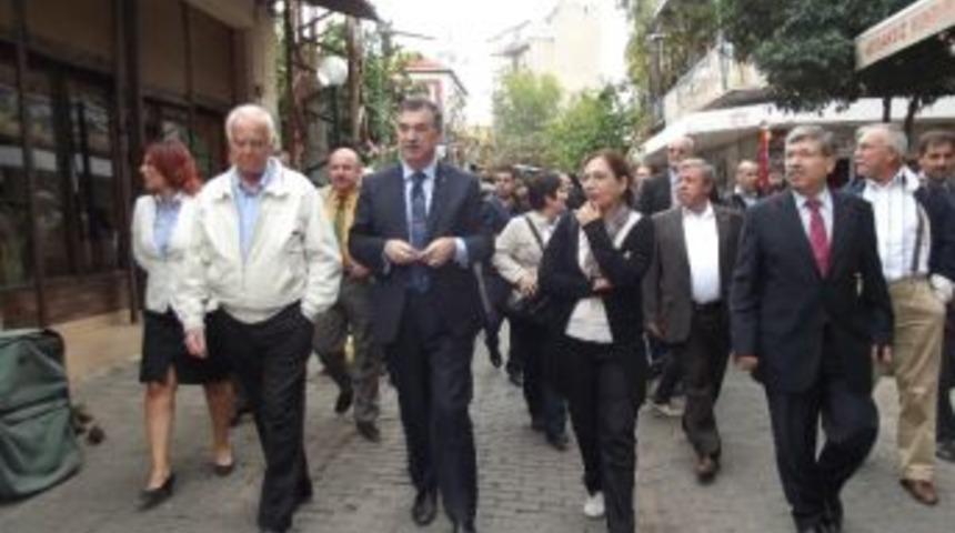 Vali Al Farabi Sokak&rsquo;ı Gezdi