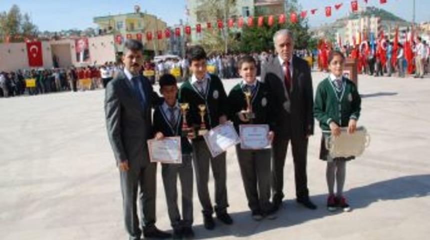 Satran&ccedil; Birincilerine &Ouml;d&uuml;lleri Verildi