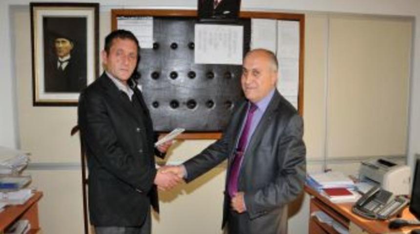 Kurban Bayramı'nda Kaybettiği Kurbanlık Parasını Zabıtadan Teslim Aldı