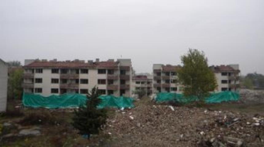 Kapıkule&rsquo;de İki Bina Dinamitle Patlatılarak Yıkıldı