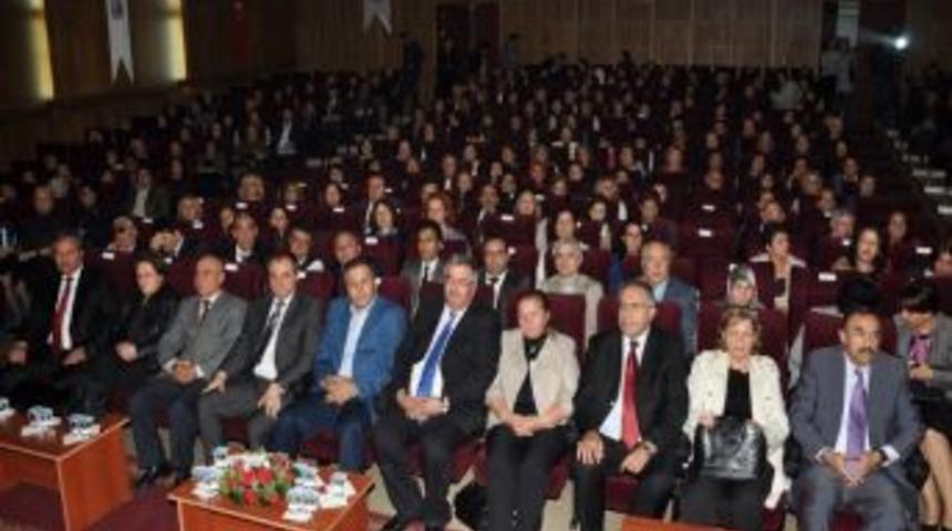Neşet Ertaş T&uuml;rk&uuml;leri İle Anıldı