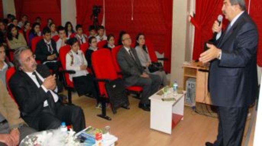 Konukoğlu: Başarılı Olmayı I&ccedil;tenlikle Isteyen Amacına Ulaşır