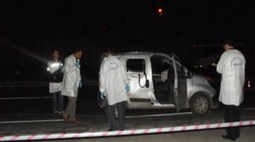 İskenderun'daki Patlama Sonrası Ara&ccedil;tan Geriye Motor Aksanı Kaldı