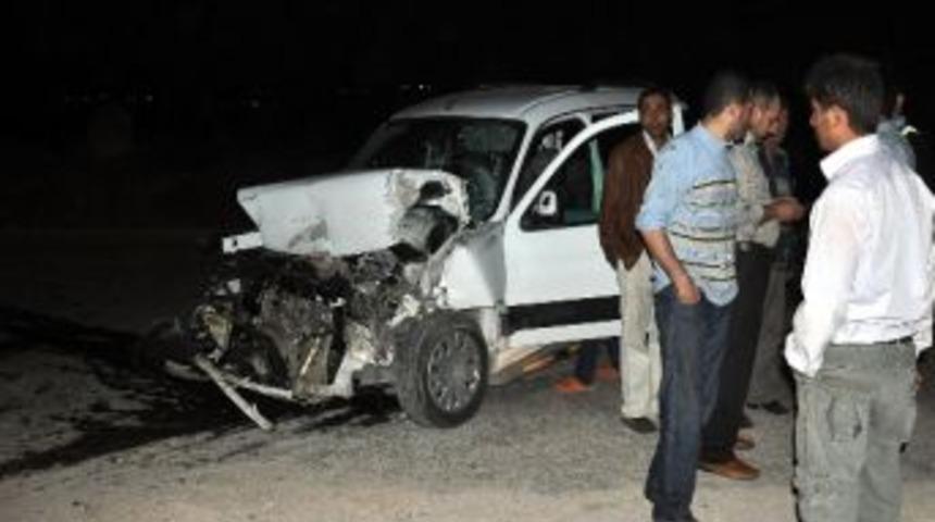 Nusaybin'de Trafik Kazası: 2 Yaralı