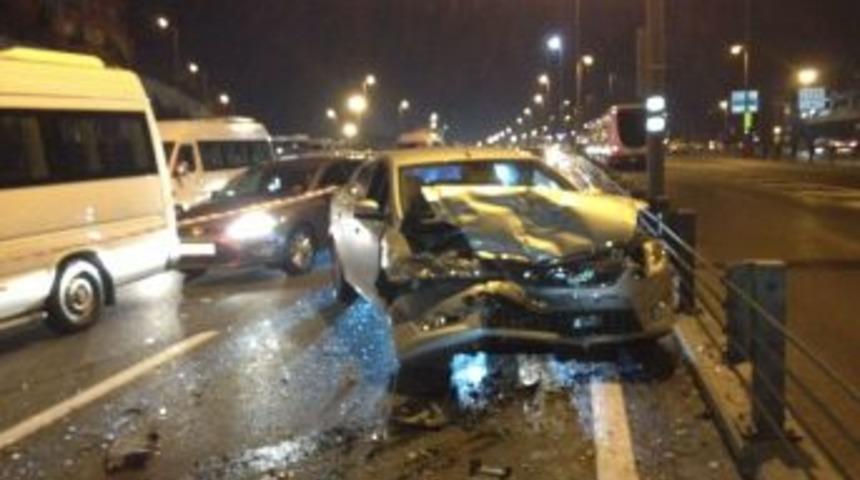 E-5 Karayolu&rsquo;nda Kaza: 2 Yaralı