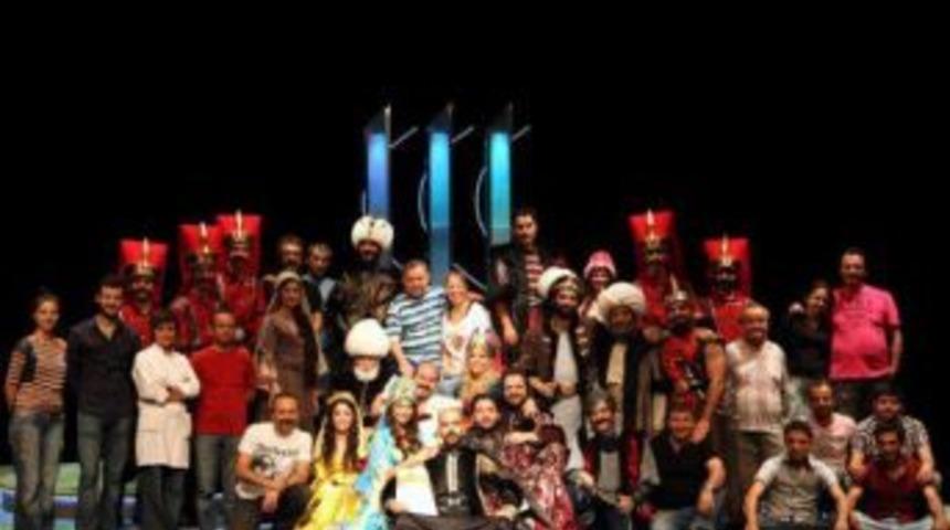 &lsquo;ya Devlet Başa Ya Kuzgun Leşe&rsquo; Aydınlılar Buluşuyor