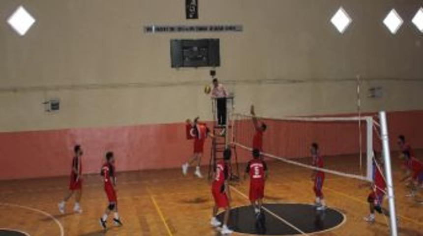 Gen&ccedil;lik Spor Kul&uuml;b&uuml; Voleybolda İlk Ma&ccedil;ına &Ccedil;ıkıyor