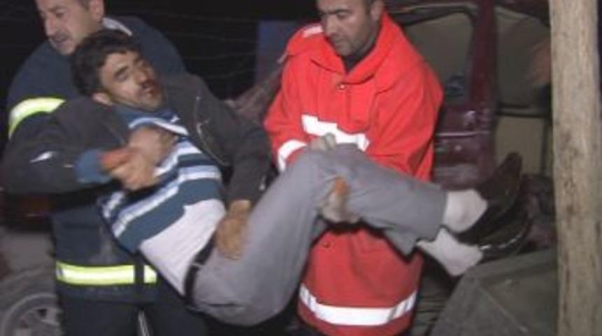 Van&rsquo;da Trafik Kazası, 3 Yaralı