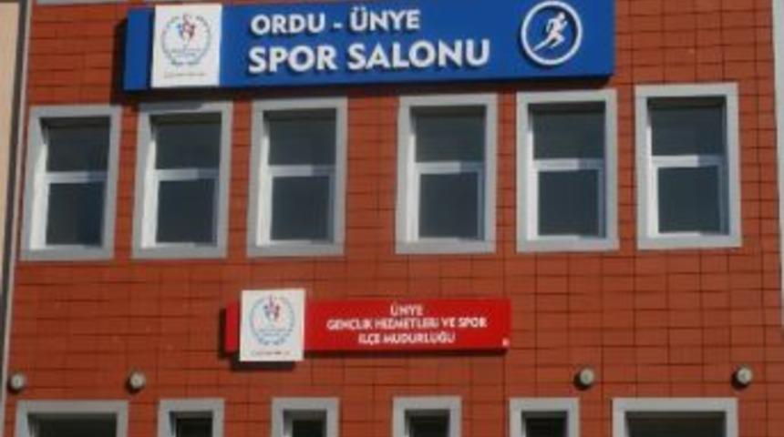 Spor Salonunun Elektrik Sorunu &Ccedil;&ouml;z&uuml;ld&uuml;