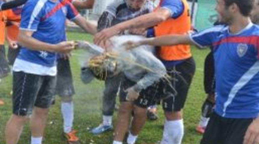 Bucaspor&rsquo;da &lsquo;brezilya Usul&uuml;&rsquo; Doğum G&uuml;n&uuml;