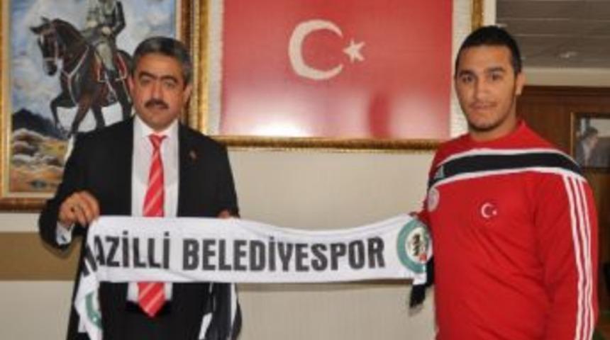 D&uuml;nya Şampiyonu Muyan, Başkan Alıcık&rsquo;ı Ziyaret Etti