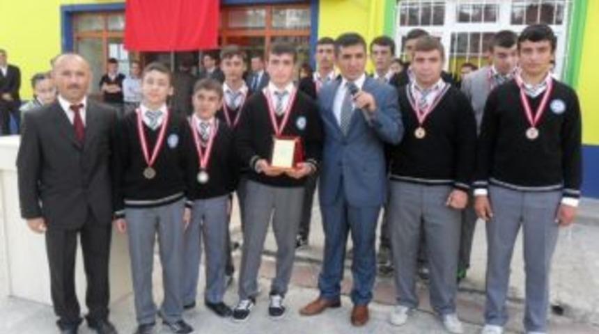 Perşembe G&uuml;pg&uuml;poğlu Lisesi G&uuml;reşte İl Birincisi Oldu