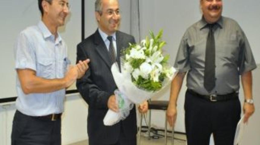 İz&uuml; &Ouml;ğrencilerine Sosyal Sorumluluk Dersi