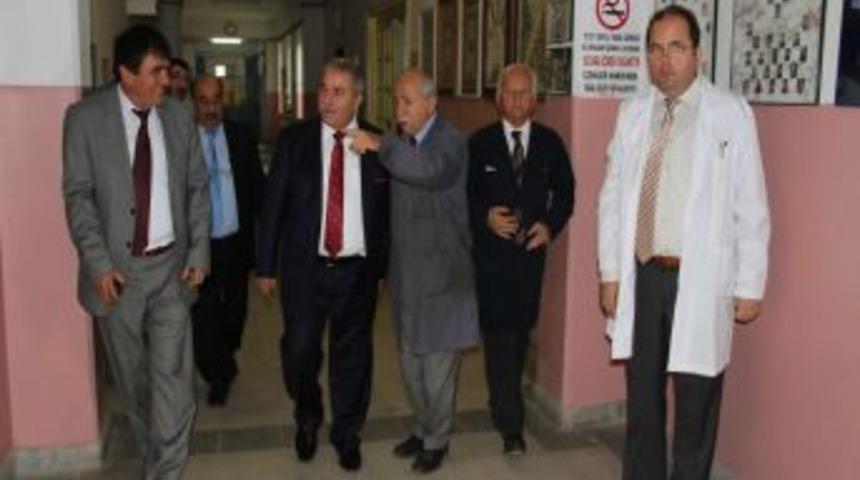 Belediye Başkanı Demirtaş, Okul Ziyaretlerini S&uuml;rd&uuml;r&uuml;yor