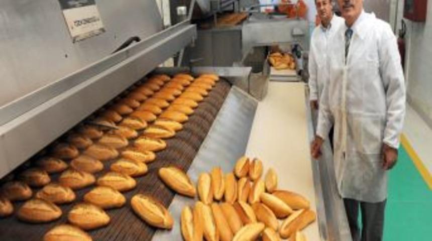 BESAŞ, Bayram &Ouml;ncesi &Uuml;rettiği 440 Bin Ekmekle Rekor Kırdı