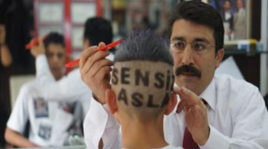 MHP'li Gen&ccedil;ler 'sensiz Asla' Sloganını Kafalarına Kazıttı