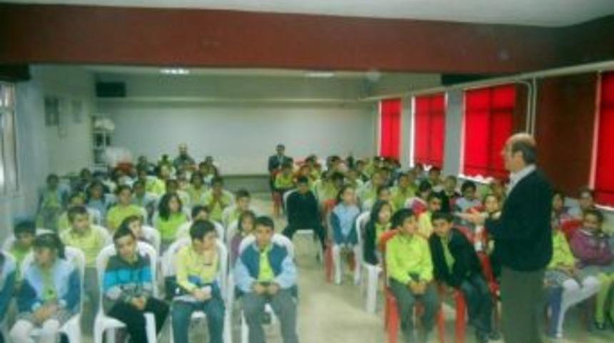 Boz&uuml;y&uuml;k&rsquo;te Kızılay Haftası