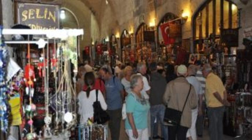 Alman Turistler Tarsus&rsquo;a Hayran Kaldı