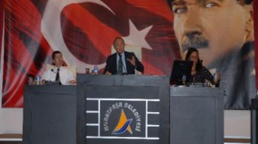 Muratpaşa Meclisi&rsquo;nden Yaşar Sobutay&rsquo;a Vefa