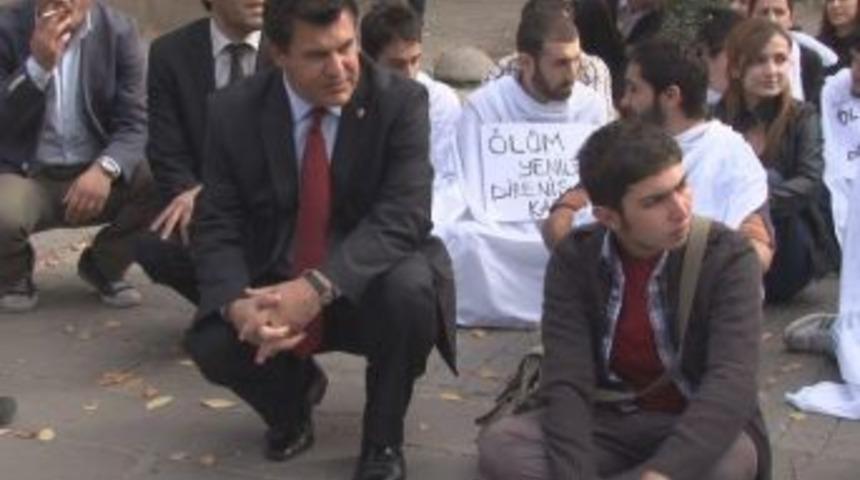 BDP&rsquo;li Vekil Eyleme &Ccedil;&ouml;melerek Destek Verdi