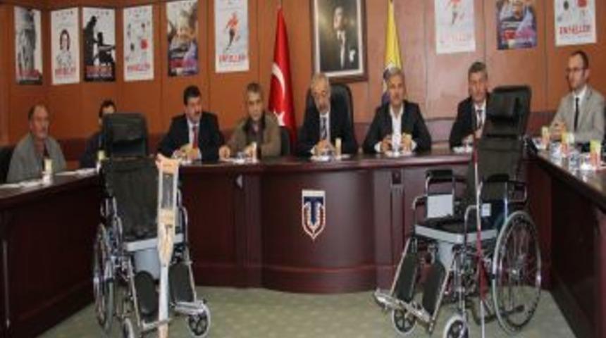 Engeller Bilin&ccedil;le Aşılacak