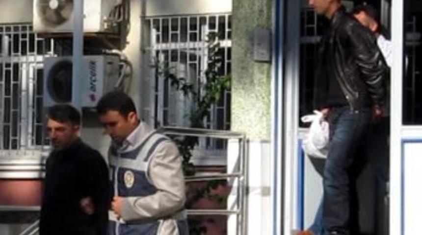 &Ouml;rg&uuml;t Bağlantılı Uyuşturucu Tacirleri Tutuklandı