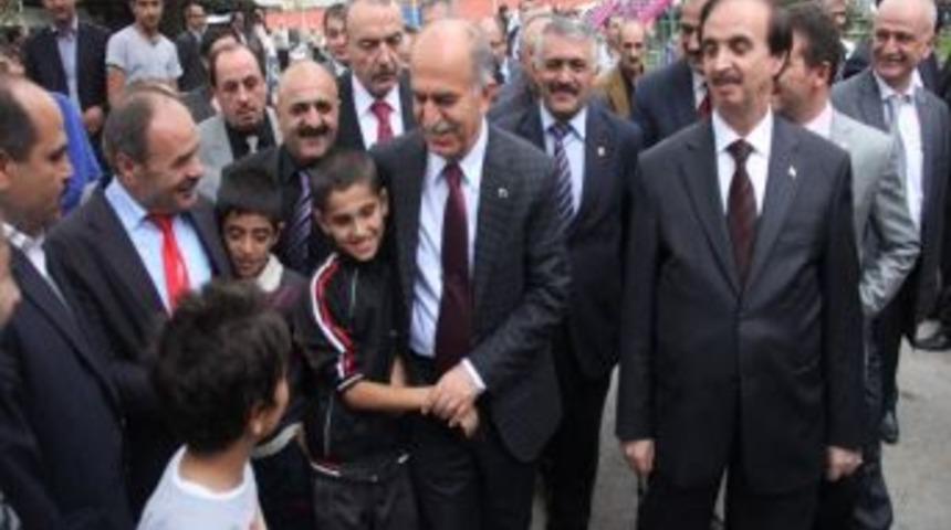 Vali Harput: "benim Oğlum Bile Su&ccedil;lu Olsa Eline Kelep&ccedil;eyi Vururum&rdquo;