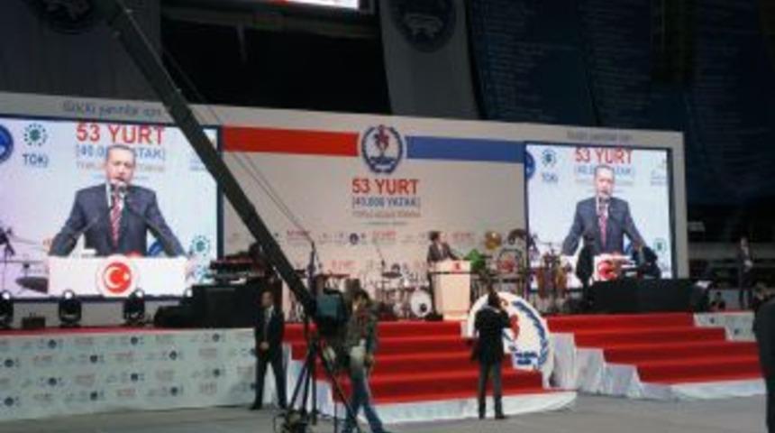 Başbakan Erdoğan'dan Gen&ccedil;lere '3 &Ccedil;ocuk' Tavsiyesi