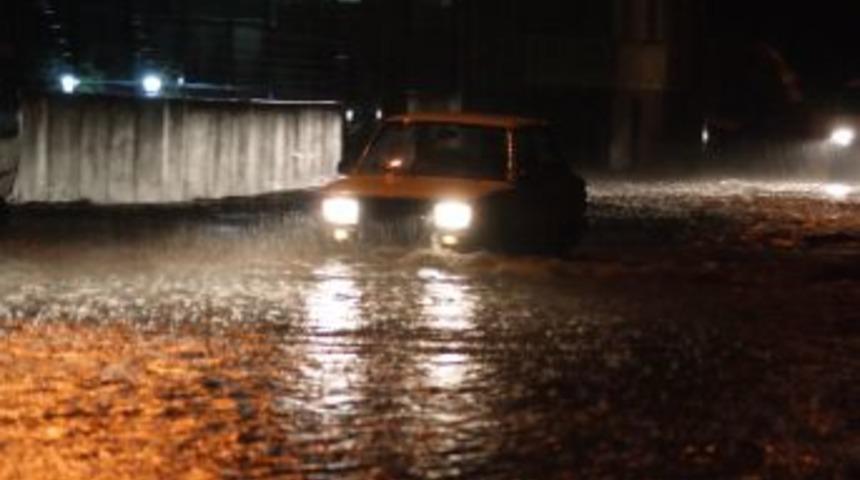 Sakarya'da Sağanak Ve Kuvvetli R&uuml;zgar