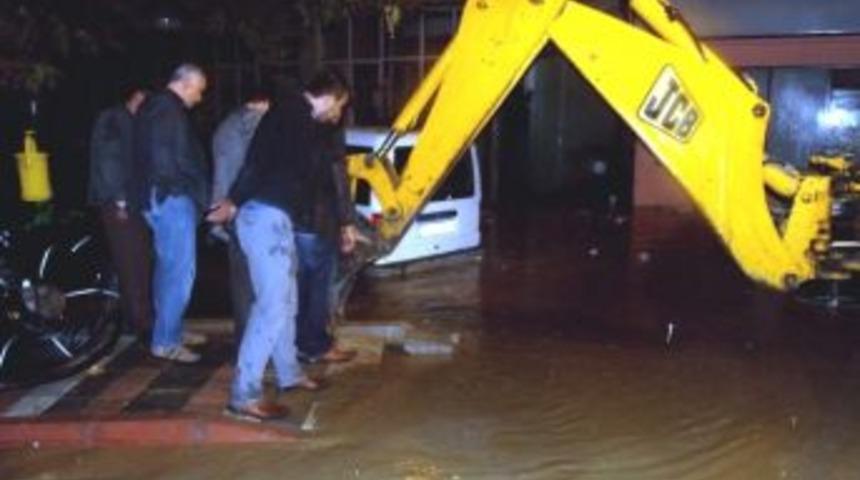 Bursa Orhaneli'nde Sel