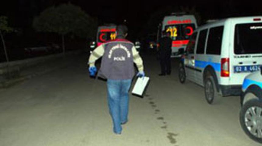 Annesini başını piknik t&uuml;p&uuml;yle ezdi