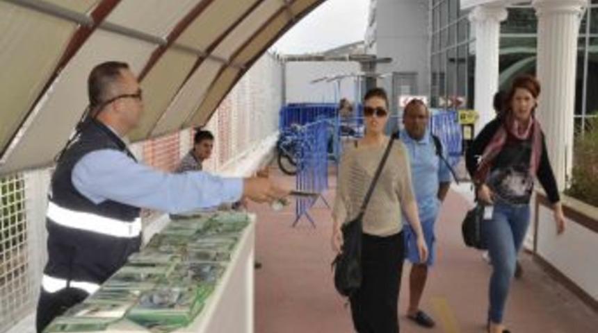 Belediyeden Esnafa Broş&uuml;rl&uuml; Destek