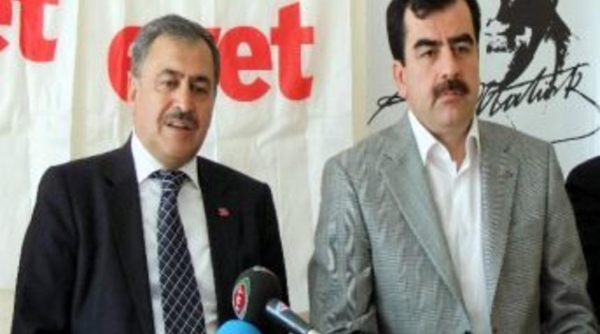 Erdem&rsquo;den M&uuml;jdelerle Gelen Bakan Eroğlu&rsquo;na Teşekk&uuml;r