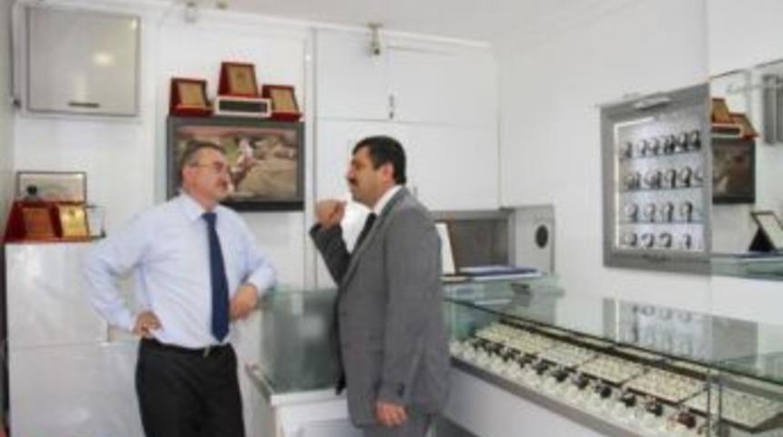 Başkan Yazıcı'dan Esnaf Turu