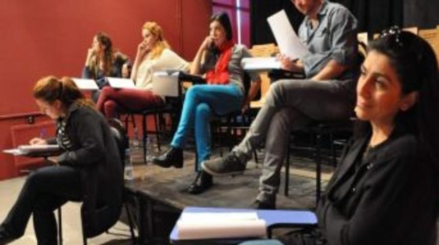 Tiyatro Okulu'nda Sınav Heyecanı