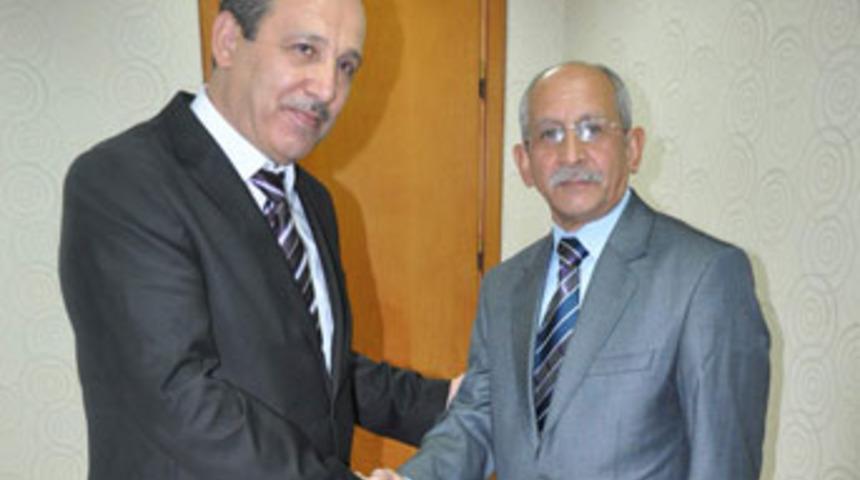 İki liderin benzerleri buluştu