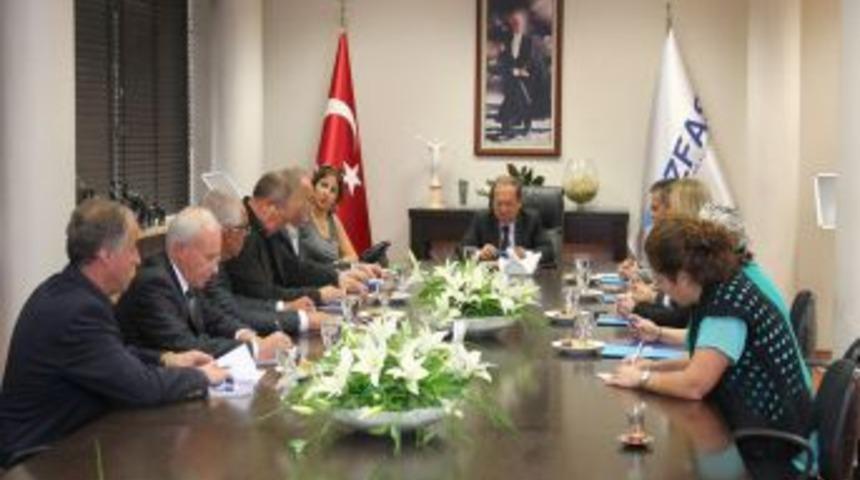 Bulgar Belediye Başkanları İzmir'le Ilişkileri Geliştirmek Istiyor