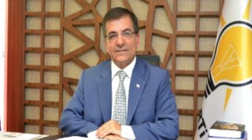 Ak Parti&rsquo;de Siyaset Akademisi Başlıyor