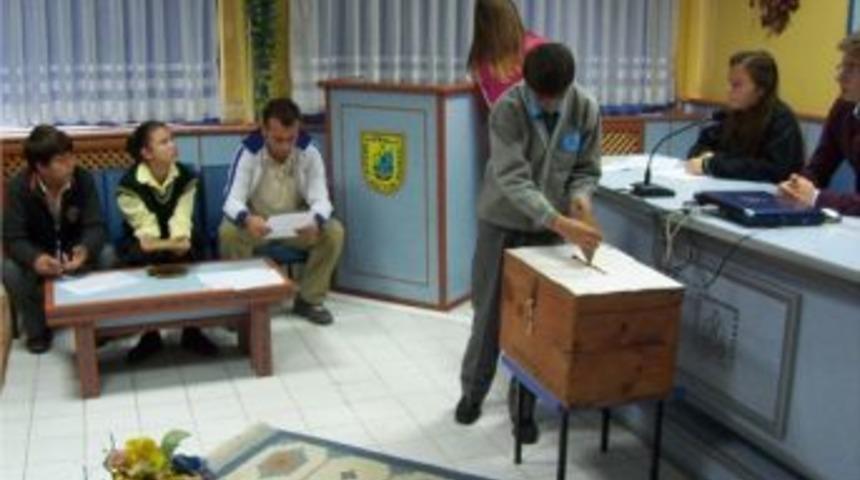 &Ouml;ğrenci Meclisi Temsilcileri Se&ccedil;imi Yapıldı