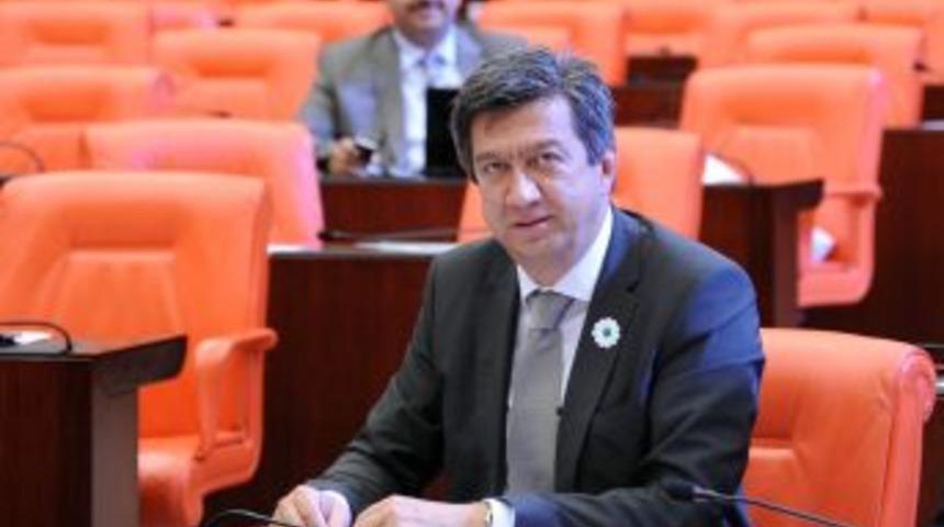 CHP'li &Ouml;ğ&uuml;t, B&uuml;y&uuml;kşehirlerdeki Ara&ccedil; &Ccedil;ekme Uygulamasını Meclis'e Taşıdı