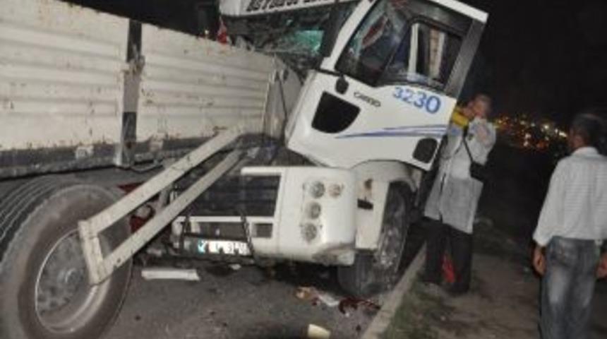 Hatay&rsquo;da Zincirleme Kaza; 5 Yaralı