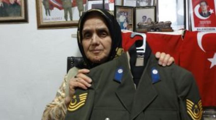 Şehit Annesinden A&ccedil;lık Grevlerine Tepki