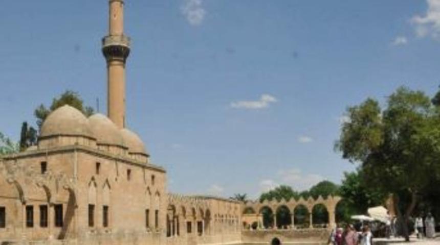 Şanlıurfalılar Hafta Sonunu Balıklıg&ouml;l'de Ge&ccedil;iriyor