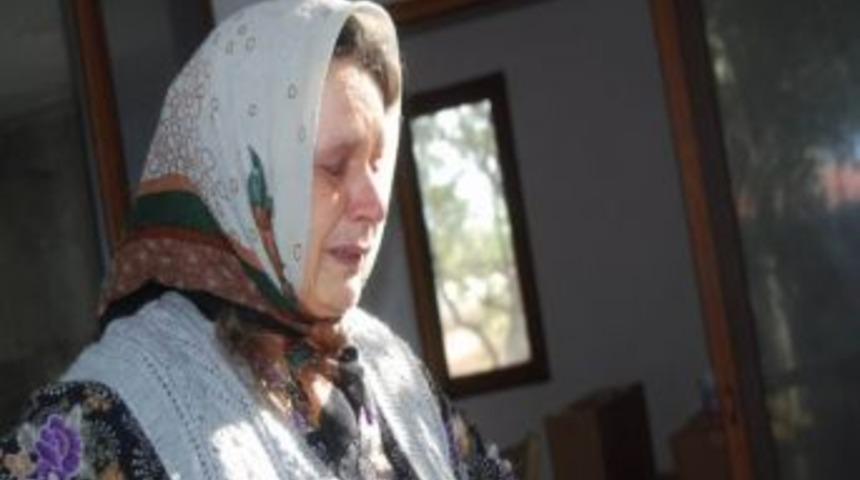 Edremit K&ouml;rfezi&rsquo;nde Sel Duble Yolu Vurdu