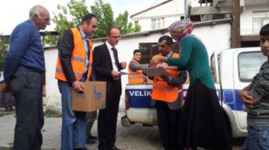 &Ccedil;ESİAD Ve Kimse Yok Mu Derneği'nden Afetzedelere Yardım Eli