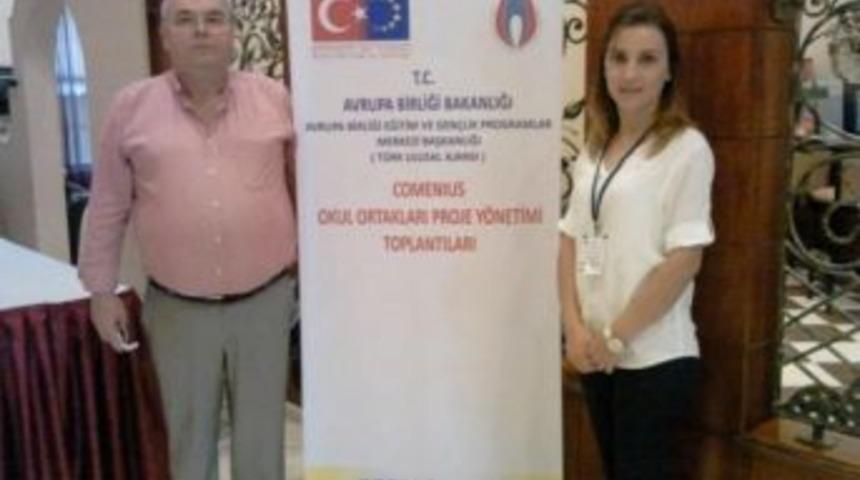 Cumhuriyet Ortaokulu B&uuml;kreş&rsquo;e U&ccedil;uyor