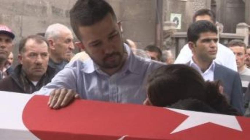 Kanserden &Ouml;len Asker Son Yolculuğuna Uğurlandı