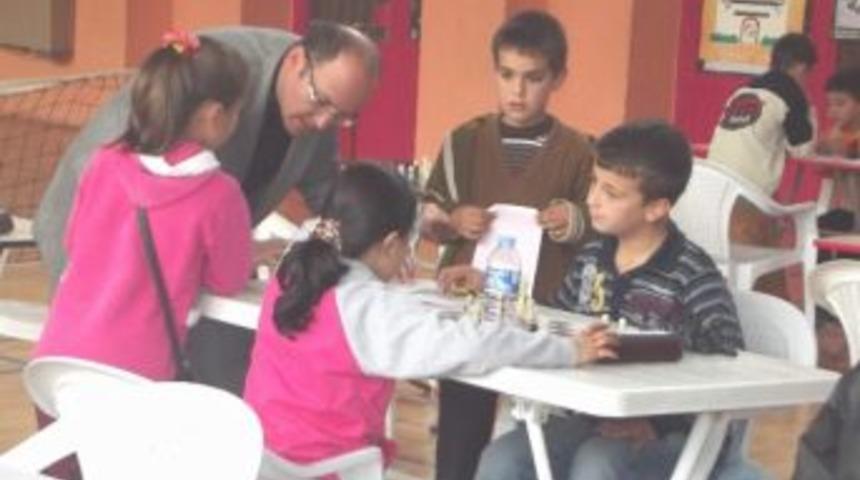 Yozgat&rsquo;ta Okullar Arası Satran&ccedil; Turnuvası Başladı