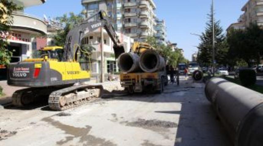 "Aşırı Yağışlarda D&uuml;nyanın Her Yerinde Olumsuzluklar Yaşanabiliyor"