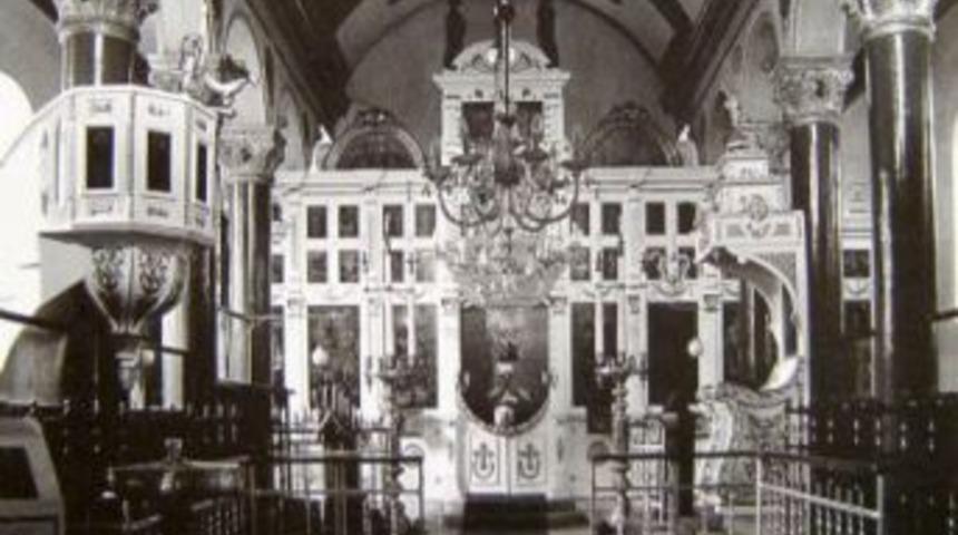 Tarihi Kilise, T&uuml;nel Kazılarak Soyulmak Istendi